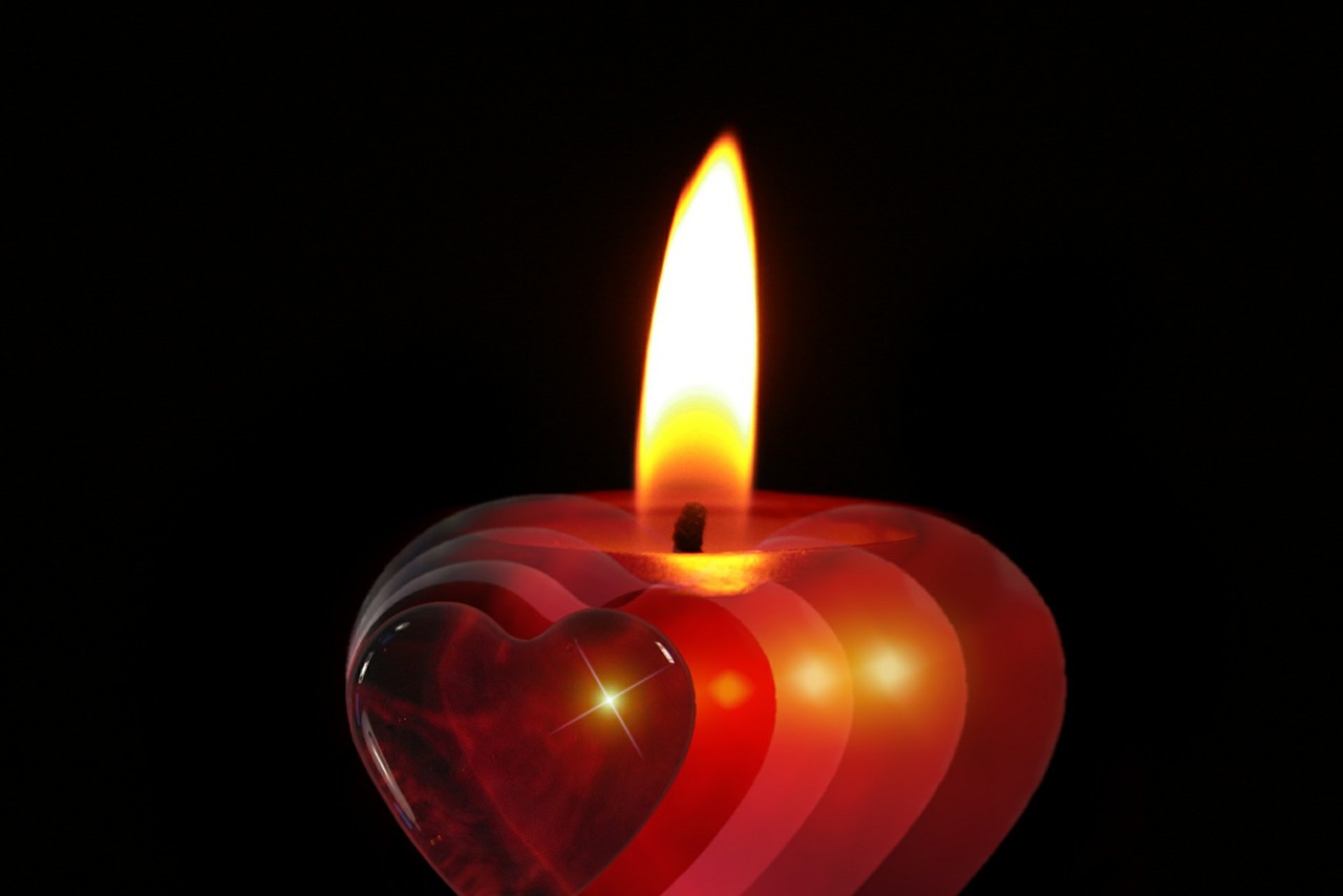 candle-386607_1280