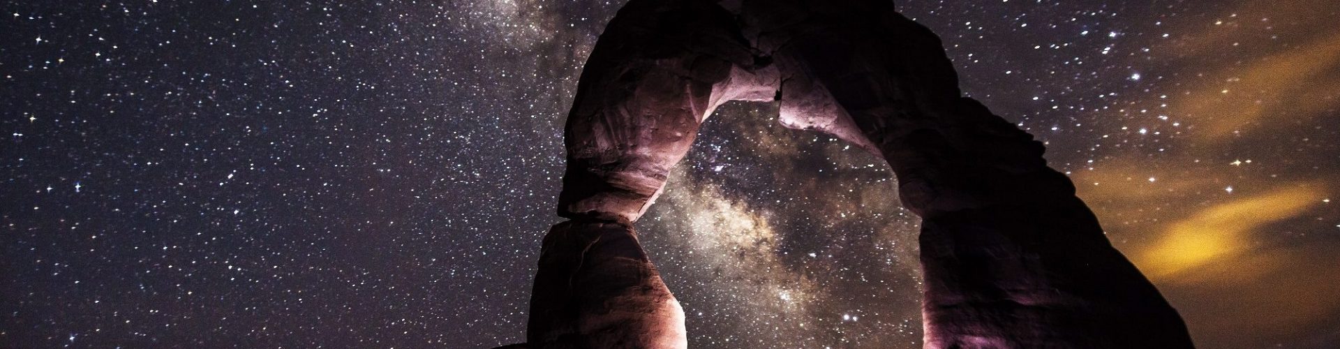 delicate-arch-night-stars-landscape (1)